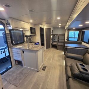 2025 Cougar 28BHSWE $60,294 +dmv Clearance Sale