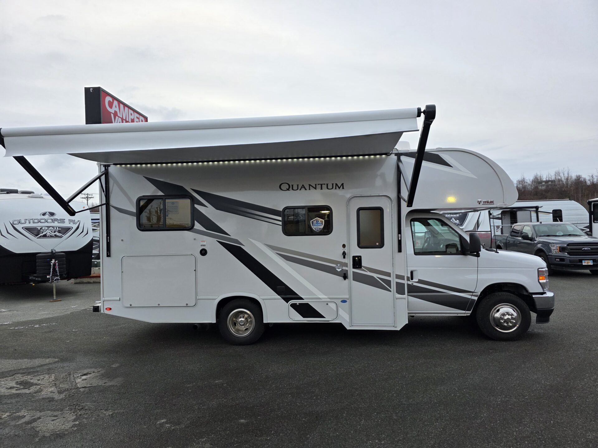 2026 Thor Quantum LC21 $105,294 + dmv Clearance Sale - Image 43