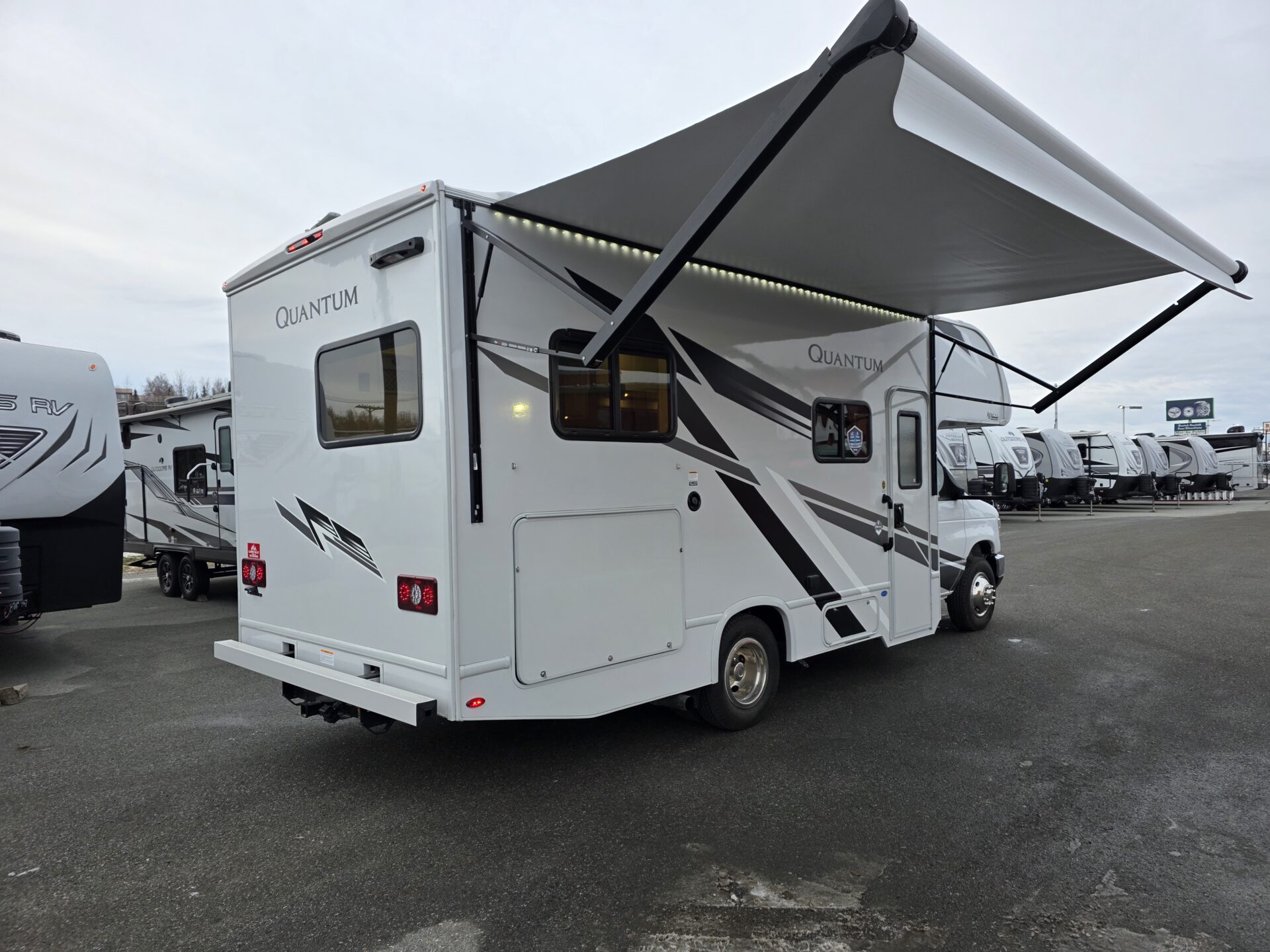 2026 Thor Quantum LC21 $105,294 + dmv Clearance Sale - Image 46